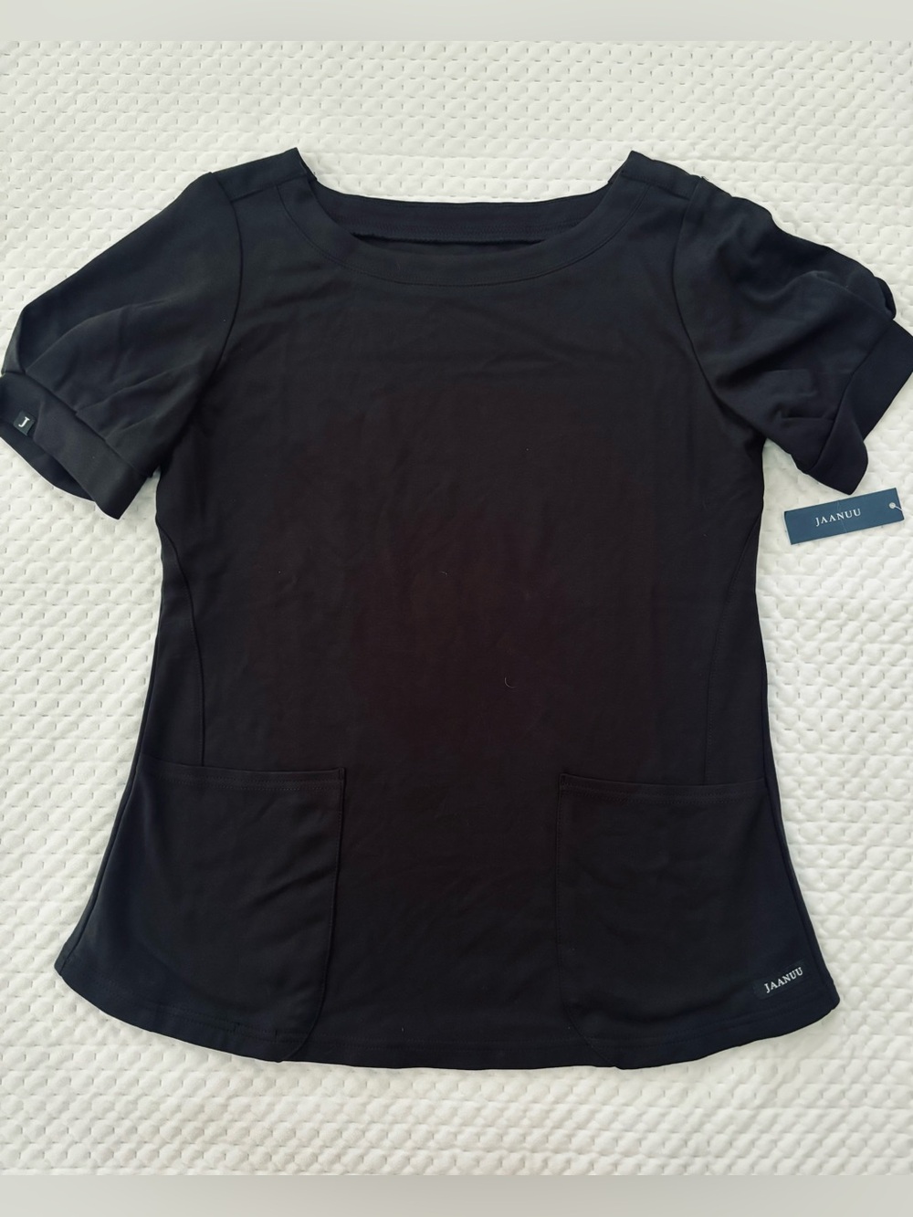 NEW with Tags! Jaanuu Black Scoop Neck Scrub Top Size Large